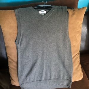 Boys gray sweater vest. Old Navy. Youth lg (10-12)